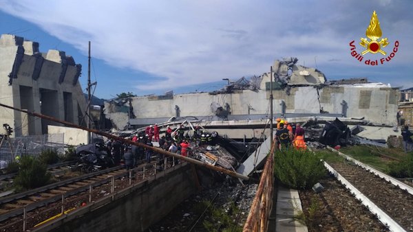 Disastro a Genova. Crollo del ponte Morandi dell'A10: tra i feriti un'abruzzese