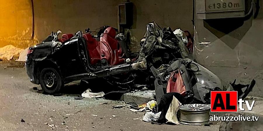 Schianto con l'auto in galleria: due giovani morti in incidente stradale a Montesilvano