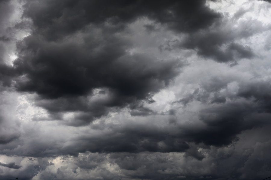 Meteo. Allerta Protezione civile: 'Domani in Abruzzo forti temporali e raffiche vento'
