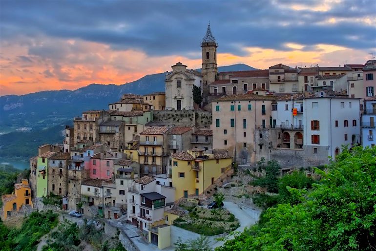 Colledimezzo tra i 20 posti più belli d'Italia selezionati da Skyscanner
