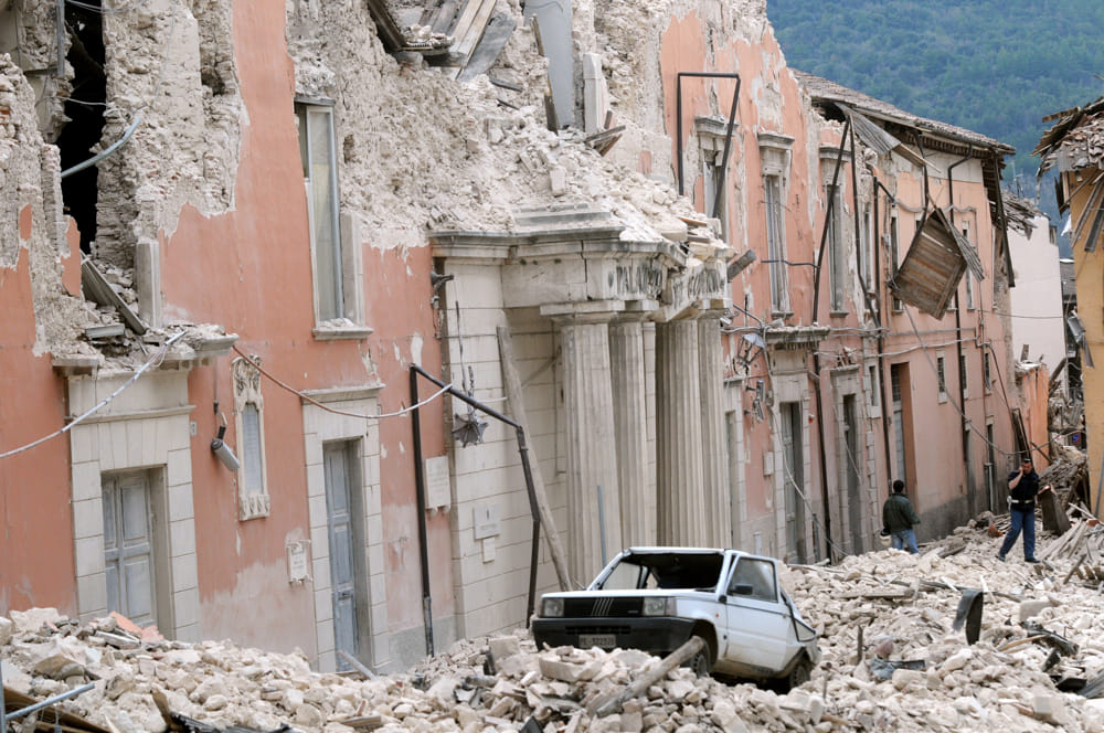 Terremoto L'Aquila e Amatrice. Proposta di legge per risarcire parenti vittime