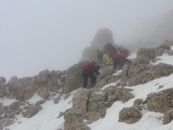 Due alpinisti di Pescara morti sul Gran Sasso: precipitati durante arrampicata. Letale incidente in montagna