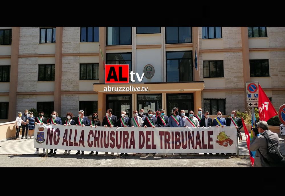 Salvare i tribunali di Lanciano, Sulmona, Vasto e Avezzano. La protesta dei sindaci 