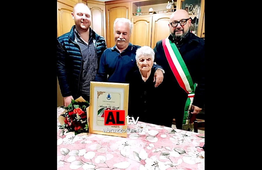 Sant'Eusanio del Sangro festeggia i 103 anni di nonna Antonietta
