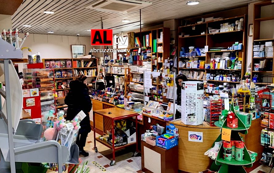Dopo 66 anni, a Lanciano chiude la libreria 'Cipolla' 