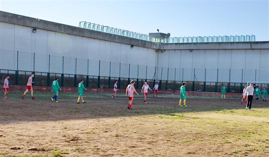 Lanciano. Triangolare di calcio in carcere  tra i detenuti e il Fossacesia