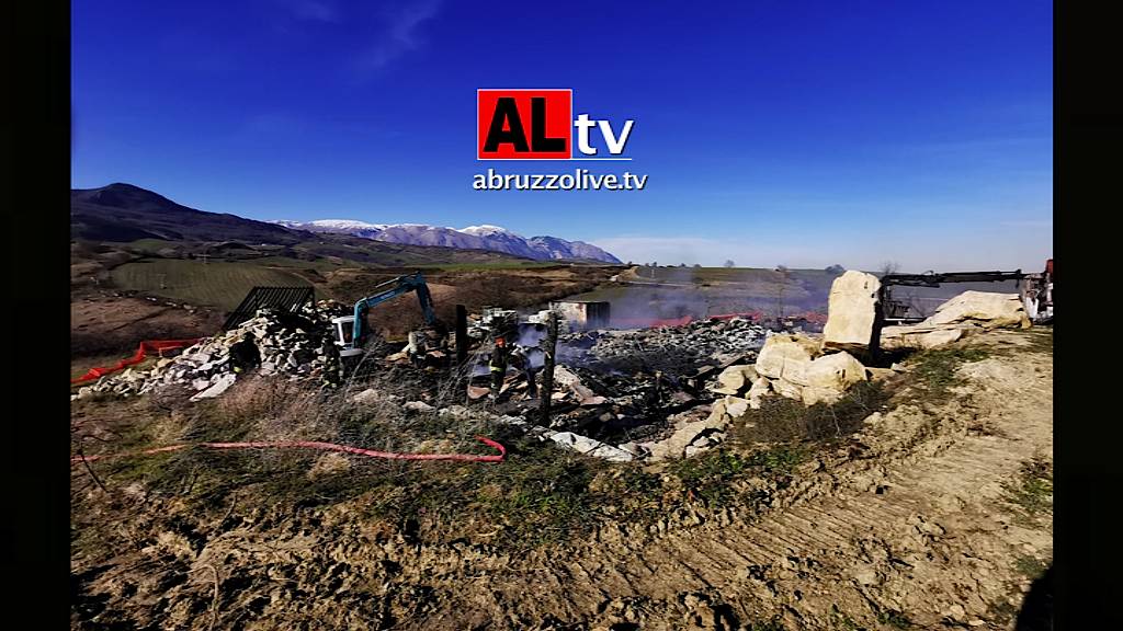 Incendio a Civitaluparella: brucia agriturismo appena costruito