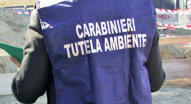 Pescara. Maresciallo dei carabinieri si spara in bagno ufficio