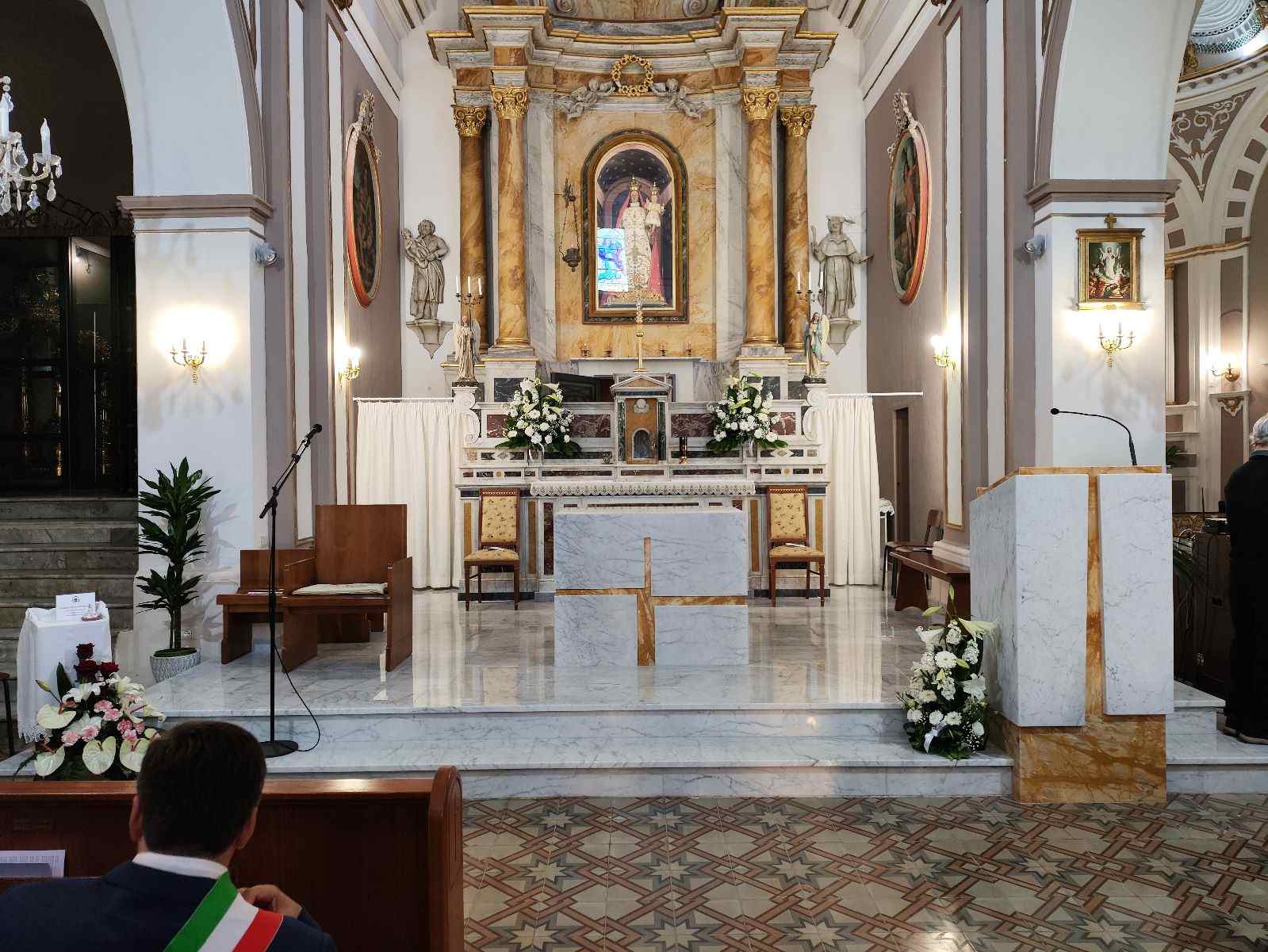 Torino di Sangro. Reliquie sotto l'altare della chiesa della Madonna di Loreto
