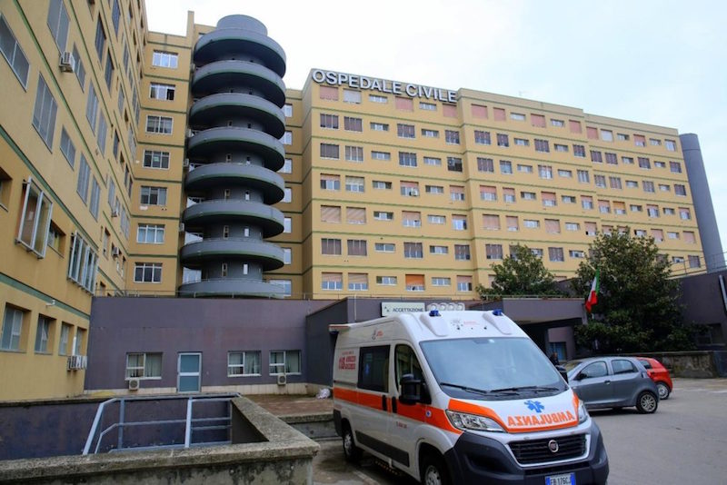 L'associazione ‘Iside’ dona tv a reparto Cardiologia ospedale Pescara
