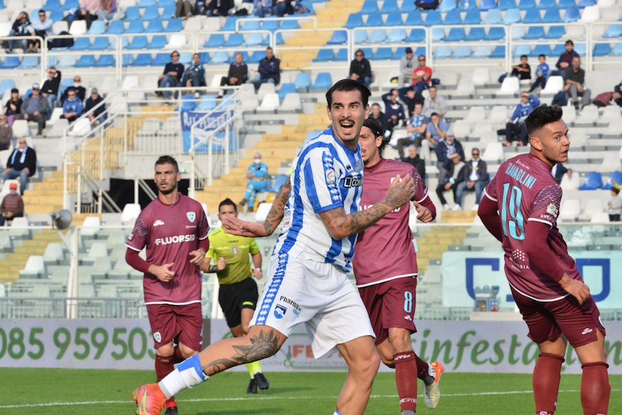 Calcio. Serie C - Il Pescara batte l'Olbia nel finale: è 1-0
