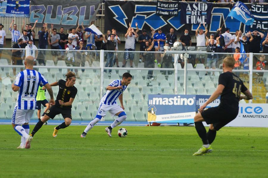 Calcio. Serie B. Pescara-Viterbese 1-1 con finale al cardiopalma
