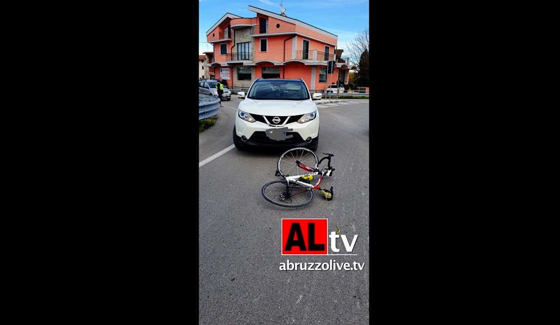 Atessa. Auto contro bici: ciclista in ospedale